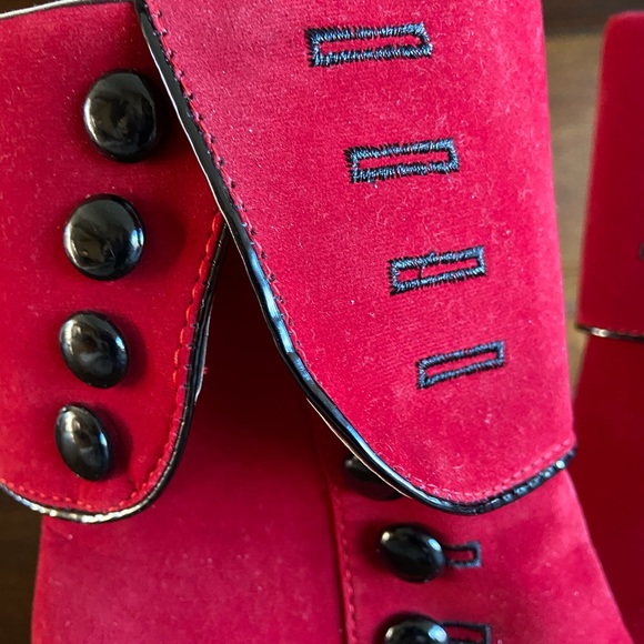 NWOT RED SUEDE BOOTIES - Picture 2 of 5